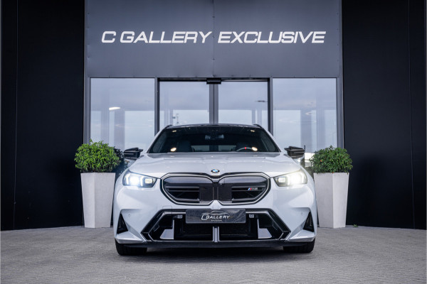BMW 5 Serie Touring M5 - Panorama | B&W Audio | Carbonpakket