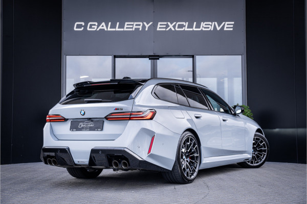 BMW 5 Serie Touring M5 - Panorama | B&W Audio | Carbonpakket