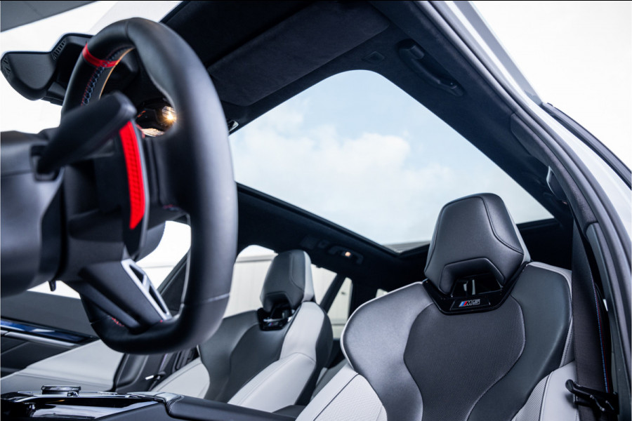 BMW 5 Serie Touring M5 - Panorama | B&W Audio | Carbonpakket