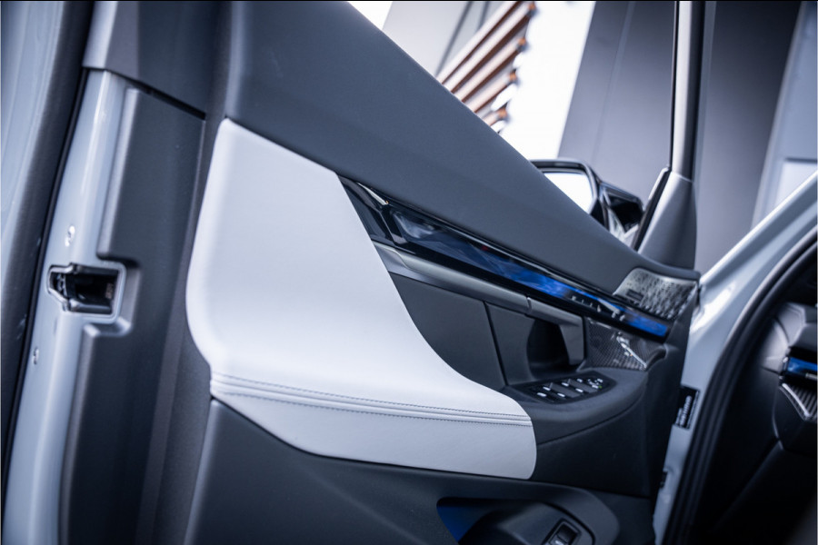BMW 5 Serie Touring M5 - Panorama | B&W Audio | Carbonpakket