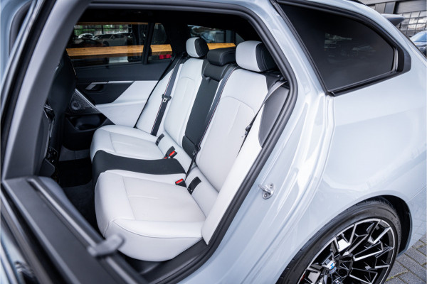 BMW 5 Serie Touring M5 - Panorama | B&W Audio | Carbonpakket
