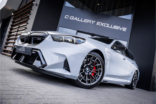 BMW 5 Serie Touring M5 - Panorama | B&W Audio | Carbonpakket