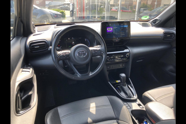 Toyota Yaris Cross 1.5 Hybrid Launch Edition | Trekhaak, Head up display, Leer, Elektrische achterklep, Blind spot, Matrix LED