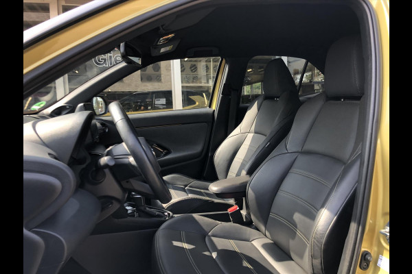 Toyota Yaris Cross 1.5 Hybrid Launch Edition | Trekhaak, Head up display, Leer, Elektrische achterklep, Blind spot, Matrix LED