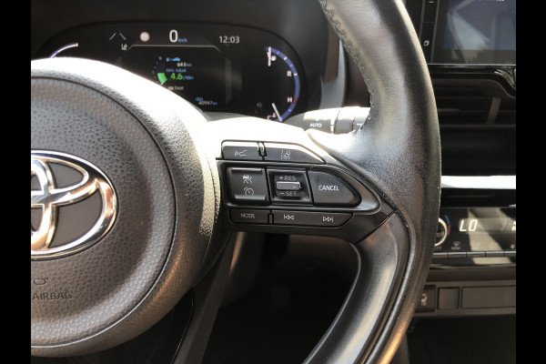 Toyota Yaris Cross 1.5 Hybrid Launch Edition | Trekhaak, Head up display, Leer, Elektrische achterklep, Blind spot, Matrix LED