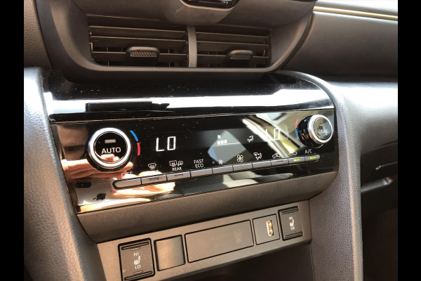 Toyota Yaris Cross 1.5 Hybrid Launch Edition | Trekhaak, Head up display, Leer, Elektrische achterklep, Blind spot, Matrix LED