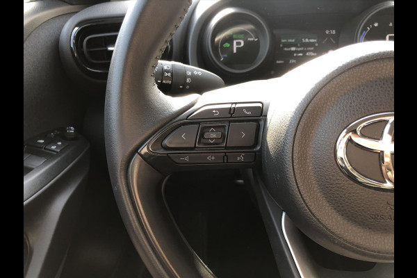 Toyota Yaris Cross 1.5 Hybrid Active | Apple CarPlay/Android auto, LED, Parkeercamera, Adaptive cruise control, Climate control