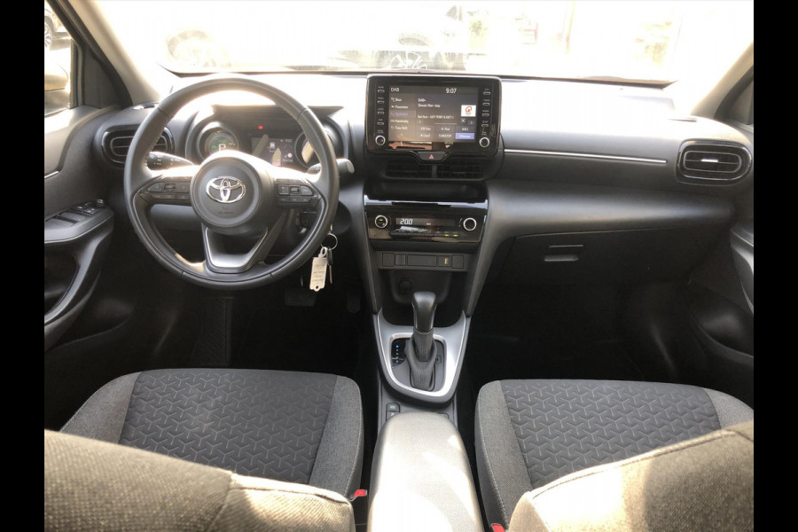 Toyota Yaris Cross 1.5 Hybrid Active | Apple CarPlay/Android auto, LED, Parkeercamera, Adaptive cruise control, Climate control