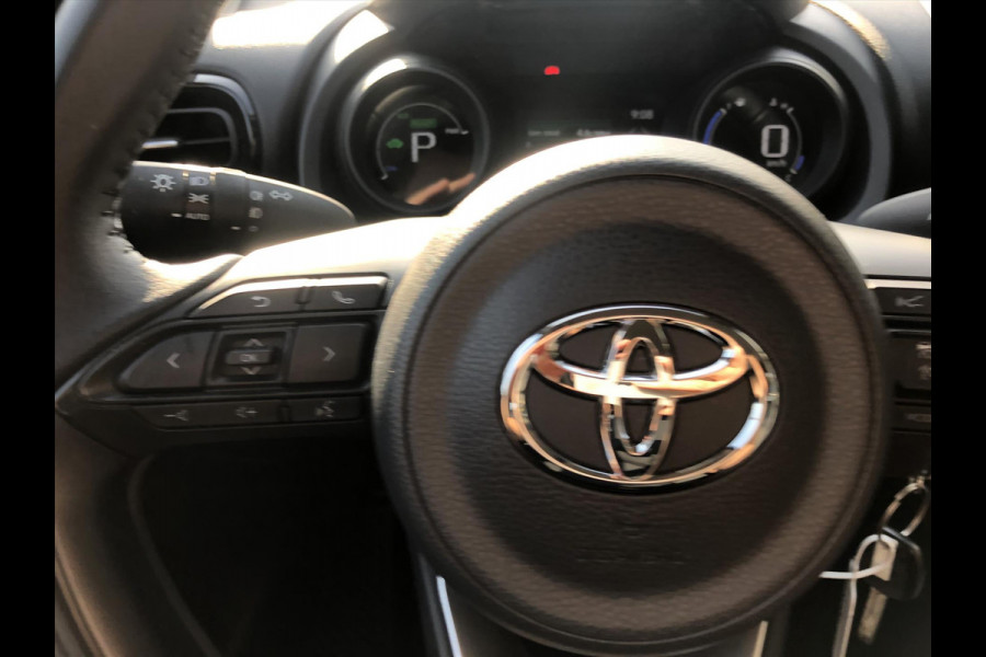 Toyota Yaris Cross 1.5 Hybrid Active | Apple CarPlay/Android auto, LED, Parkeercamera, Adaptive cruise control, Climate control