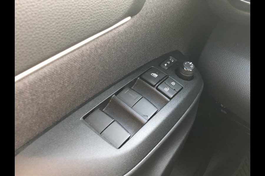 Toyota Yaris Cross 1.5 Hybrid Active | Apple CarPlay/Android auto, LED, Parkeercamera, Adaptive cruise control, Climate control