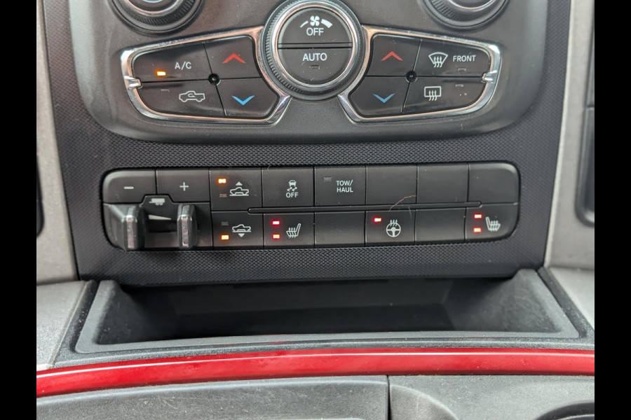 Dodge Ram 1500 5.7HEMI V8 CREWCAB 4X4 REBEL UITVOERING 3,5T TREKHAAK