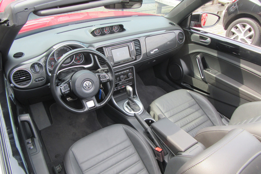 Volkswagen Beetle Cabriolet 1.4 TSI DSG Dune R-Line, Leder, Navigatie, Stoelverw.