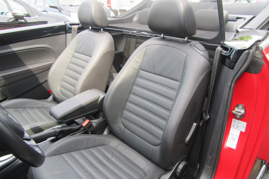 Volkswagen Beetle Cabriolet 1.4 TSI DSG Dune R-Line, Leder, Navigatie, Stoelverw.