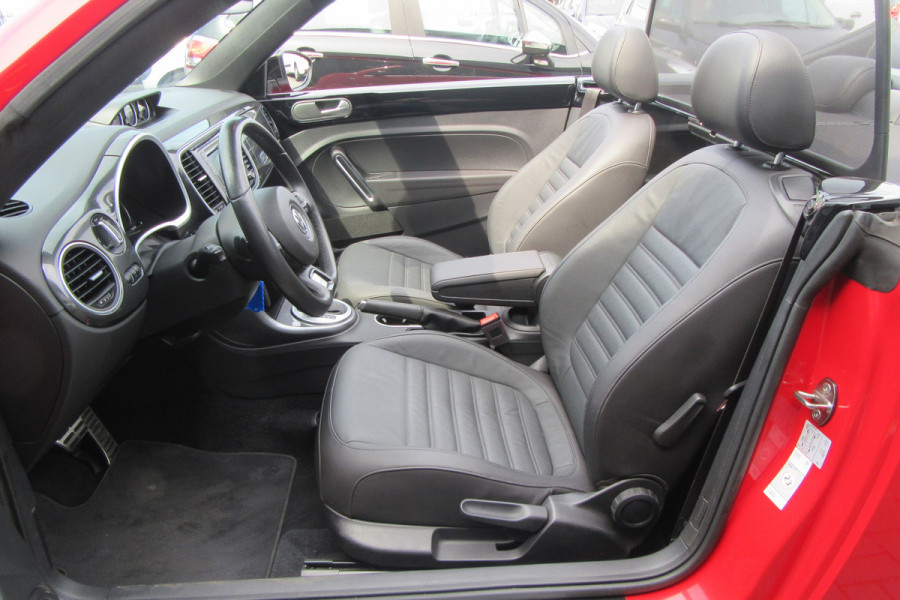 Volkswagen Beetle Cabriolet 1.4 TSI DSG Dune R-Line, Leder, Navigatie, Stoelverw.