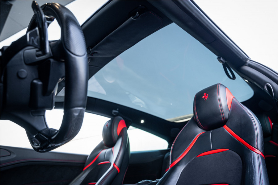 Ferrari GTC4Lusso 6.3 V12 - 4-zits l Lift l Passanger Display l Carbon l Panorama