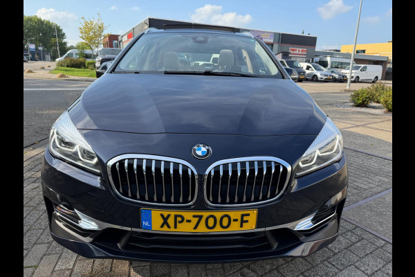 BMW 2 Serie Active Tourer 220i HIGH EXECUTIVE SPORT 192PK PANO NAP LEDER LUXE
