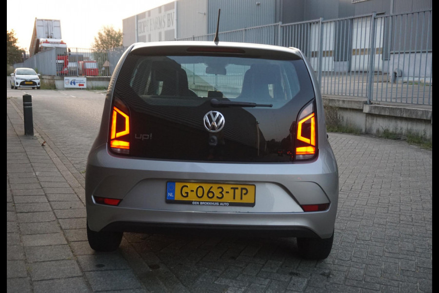 Volkswagen up! 1.0 move up!BlueMotion Executive/Dealeronderhouden /All-Seasonbanden.