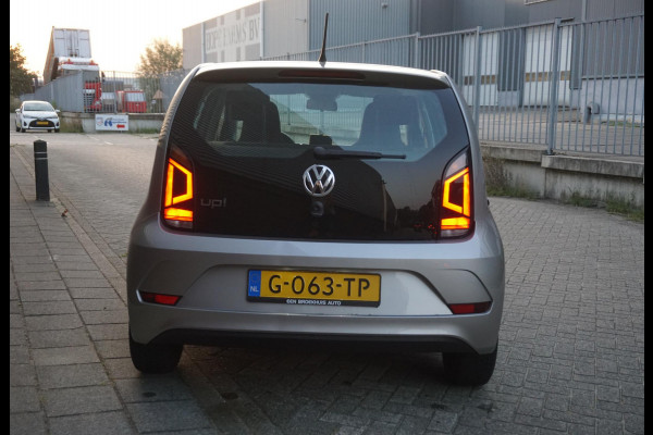 Volkswagen up! 1.0 move up!BlueMotion Executive/Dealeronderhouden /All-Seasonbanden.