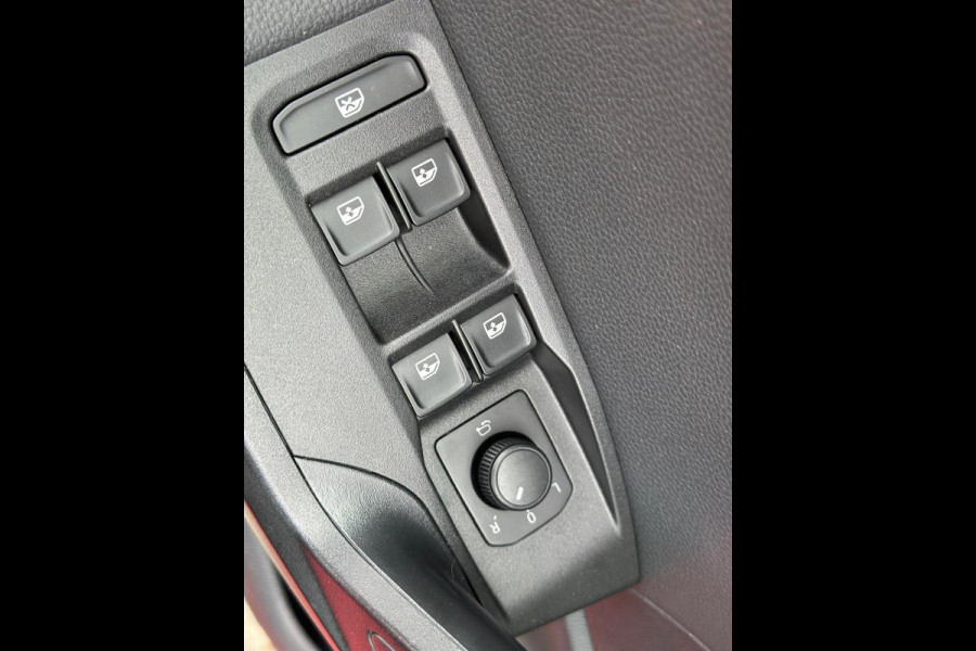 Seat Ibiza FR 1.0 TSI Black Edition Pano Virtual Beats 18'' Carplay