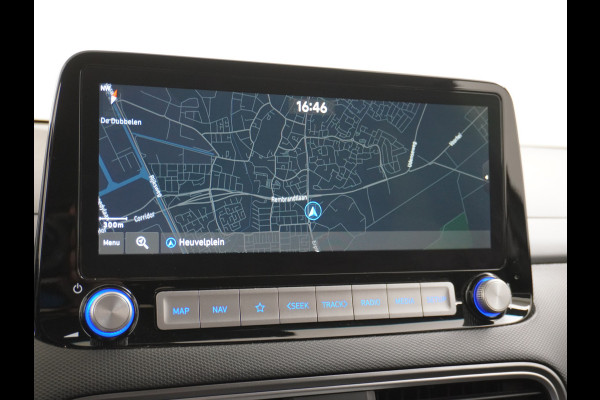 Hyundai Kona EV 64kWh Camera Apple Carplay/Android Auto Navi Adaptive Cruise Camera HUD Pdc-V+A 17"LM Lane Assist Blind Spot Monitor FCA Keyless Led Etms systeem Forward Collision-Avoidance Assist Highway assist sys Origineel NLse auto,  garantie op accu 06-07-2028/160.000km