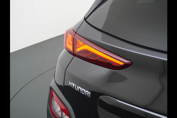 Hyundai Kona EV 64kWh Camera Apple Carplay/Android Auto Navi Adaptive Cruise Camera HUD Pdc-V+A 17"LM Lane Assist Blind Spot Monitor FCA Keyless Led Etms systeem Forward Collision-Avoidance Assist Highway assist sys Origineel NLse auto,  garantie op accu 06-07-2028/160.000km