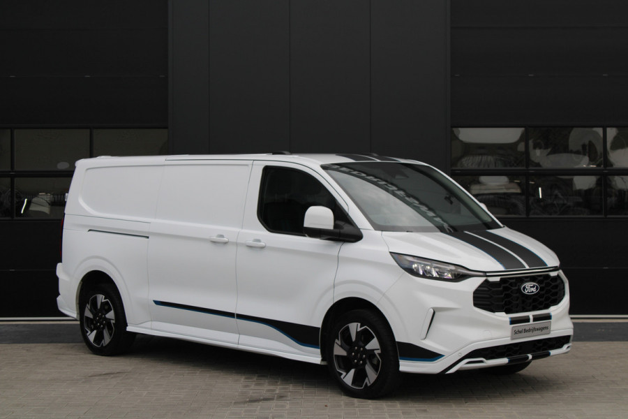 Ford Transit Custom 300 2.0 TDCI L2H1 Sport 170pk - 2x Schuifdeur - Trekhaak - ACC - 19'' LM Velgen - 70L Tank - Navi - Camera - Stoel & Stuurverwar