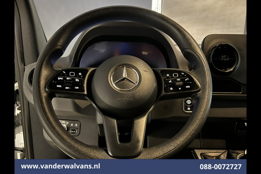 Mercedes-Benz Sprinter 315 CDI 150pk L3H2 Euro6 Airco | 360 graden Camera | Navigatie | Apple Carplay | Android Auto | Cruisecontrol Stoelverwarming, Chauffeursstoel, Parkeersensoren, Bijrijdersbank
