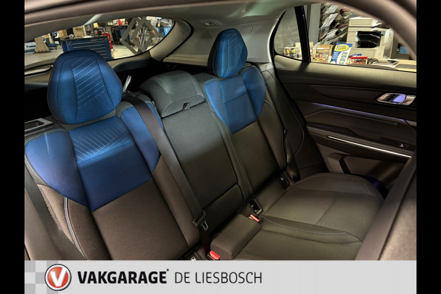 Lynk & Co 01 1.5 modeljaar 2023 prijs rijklaar ! Infinity / 360camera / Panorama-dak / apple carplay