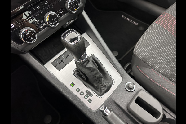 Škoda Octavia 1.5 TSI Greentech Sport Business Aut. *PANO | FULL-LED | DIGI-COCKPIT | NAVI-FULLMAP | SPORT-SEATS | CAMERA | CARPLAY | DAB+ | ECC | PDC | CRUISE | 18''ALU | TOWBAR*
