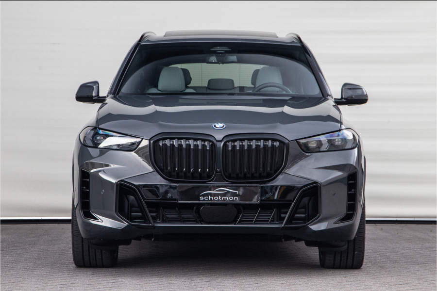 BMW X5 xDrive50e M-Sport Pro, Facelift, Panorama, Harman Kardon, Innovation, Head-up 2025