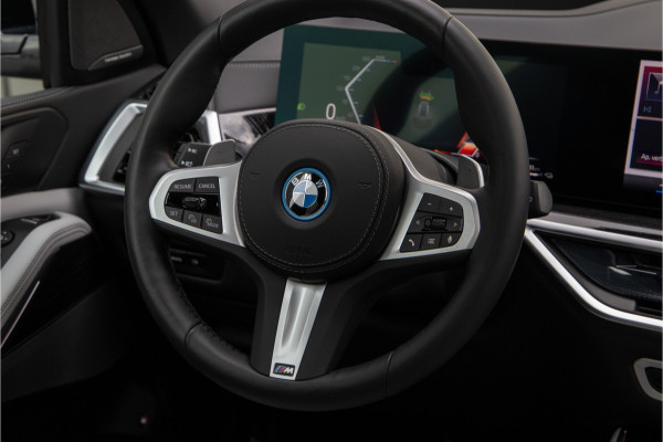 BMW X5 xDrive50e M-Sport Pro, Facelift, Panorama, Harman Kardon, Innovation, Head-up 2025