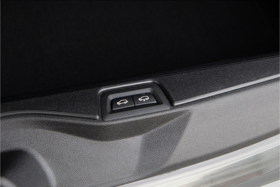 BMW X5 xDrive50e M-Sport Pro, Facelift, Panorama, Harman Kardon, Innovation, Head-up 2025