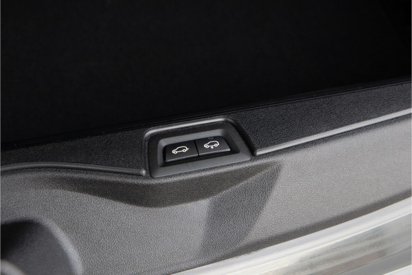 BMW X5 xDrive50e M-Sport Pro, Facelift, Panorama, Harman Kardon, Innovation, Head-up 2025