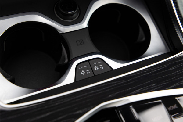 BMW X5 xDrive50e M-Sport Pro, Facelift, Panorama, Harman Kardon, Innovation, Head-up 2025