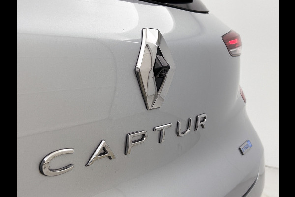 Renault Captur E-Tech plug-in hybrid 160PK techno / NAVI GROOT / 18" LM / STOELVERWARMING