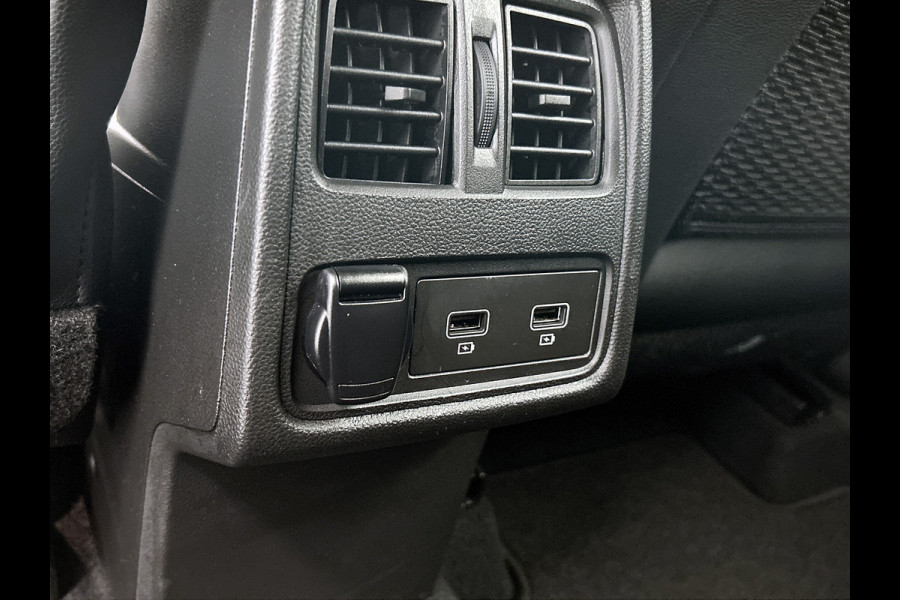 Renault Captur E-Tech plug-in hybrid 160PK techno / NAVI GROOT / 18" LM / STOELVERWARMING