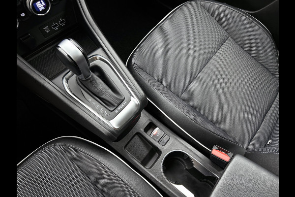 Renault Captur E-Tech plug-in hybrid 160PK techno / NAVI GROOT / 18" LM / STOELVERWARMING