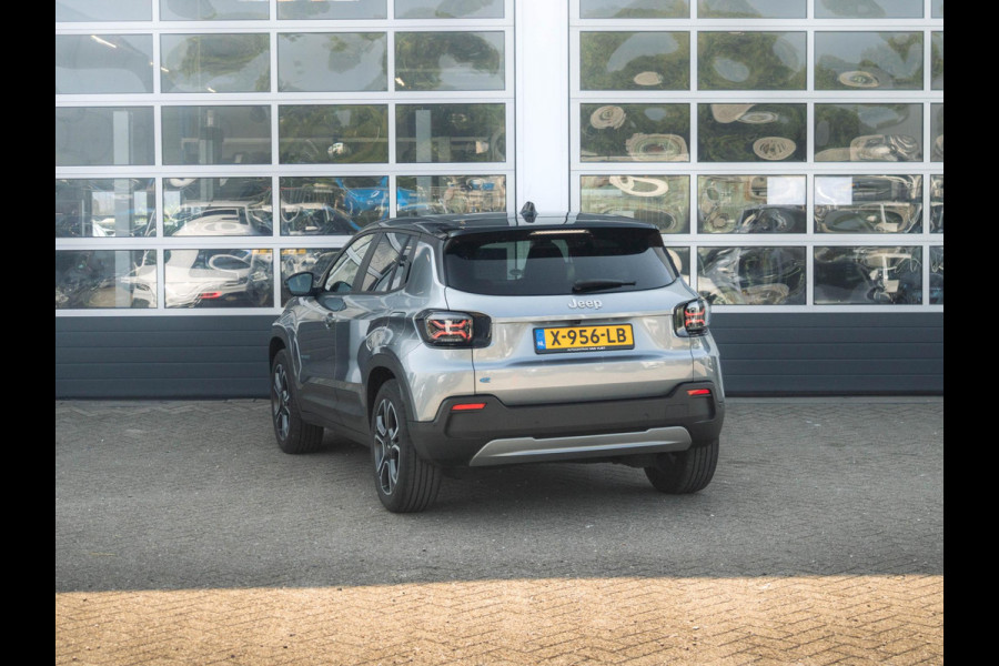 Jeep Avenger 1st Edition 54 kWh | Clima | Cruise | Adapt. Camera | Apple Carplay | BSM | 18" | Keyless | Winter Pack