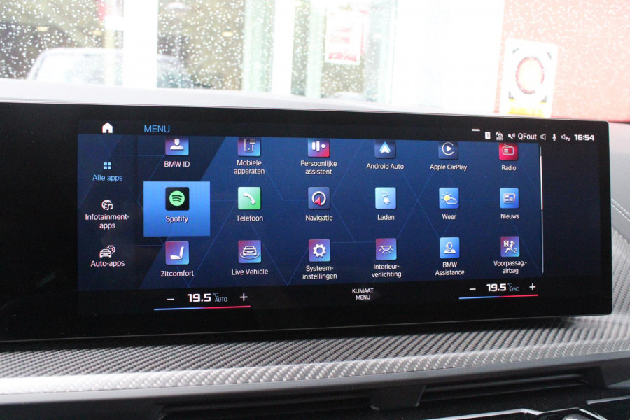 BMW XM 654PK PHEV 30 kWh | 23" LICHTMETALEN VELGEN JETBLACK | SOFT CLOSE | ELEKTRISCH WEGKLAPBARE TREKHAAK | M SPORTREMMEN | DRIVING ASSISTANCE PROFESSIONAL O.A. (ADAPTIVE CRUISE CONTROL/DODEHOEK DETECTIE) | BOWERS & WILKINS SOUND SYSTEM | LASER LIGHT KOPLAMPEN | VERWARMDE/GEKOELDE BEKERHOUDERS | DRAADLOZE TELEFOONLADER | ELEKTRISCH VERSTELBAAR STUURKOLOM | STOEL VERWARMING VOOR/ACHTER | M-SPORT UITLAATSYSTEM | MEESTURENDE ACHTERAS | ADAPTIEF CHASSIS M SPORT | COMFORT ACCESS | ICONIC GLOW GRILL | STOEL VENTILATIE | SHADOW LINE | ELEKTISCH BEDIENBARE STOELEN MET GEHEUGEN EN MA