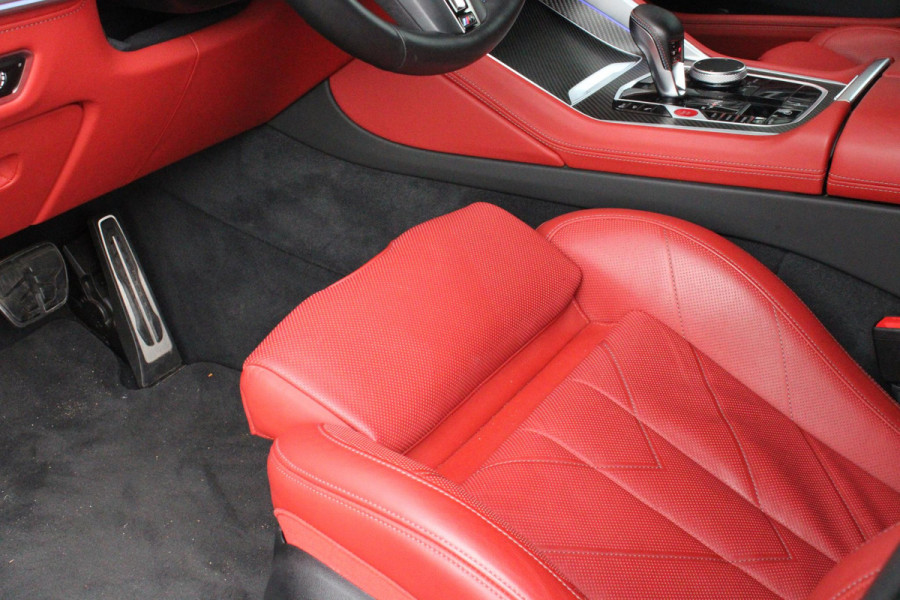 BMW XM 654PK PHEV 30 kWh | 23" LICHTMETALEN VELGEN JETBLACK | SOFT CLOSE | ELEKTRISCH WEGKLAPBARE TREKHAAK | M SPORTREMMEN | DRIVING ASSISTANCE PROFESSIONAL O.A. (ADAPTIVE CRUISE CONTROL/DODEHOEK DETECTIE) | BOWERS & WILKINS SOUND SYSTEM | LASER LIGHT KOPLAMPEN | VERWARMDE/GEKOELDE BEKERHOUDERS | DRAADLOZE TELEFOONLADER | ELEKTRISCH VERSTELBAAR STUURKOLOM | STOEL VERWARMING VOOR/ACHTER | M-SPORT UITLAATSYSTEM | MEESTURENDE ACHTERAS | ADAPTIEF CHASSIS M SPORT | COMFORT ACCESS | ICONIC GLOW GRILL | STOEL VENTILATIE | SHADOW LINE | ELEKTISCH BEDIENBARE STOELEN MET GEHEUGEN EN MA