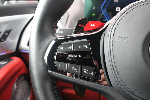 BMW XM 654PK PHEV 30 kWh | 23" LICHTMETALEN VELGEN JETBLACK | SOFT CLOSE | ELEKTRISCH WEGKLAPBARE TREKHAAK | M SPORTREMMEN | DRIVING ASSISTANCE PROFESSIONAL O.A. (ADAPTIVE CRUISE CONTROL/DODEHOEK DETECTIE) | BOWERS & WILKINS SOUND SYSTEM | LASER LIGHT KOPLAMPEN | VERWARMDE/GEKOELDE BEKERHOUDERS | DRAADLOZE TELEFOONLADER | ELEKTRISCH VERSTELBAAR STUURKOLOM | STOEL VERWARMING VOOR/ACHTER | M-SPORT UITLAATSYSTEM | MEESTURENDE ACHTERAS | ADAPTIEF CHASSIS M SPORT | COMFORT ACCESS | ICONIC GLOW GRILL | STOEL VENTILATIE | SHADOW LINE | ELEKTISCH BEDIENBARE STOELEN MET GEHEUGEN EN MA