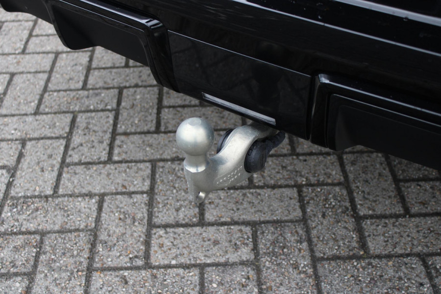 BMW XM 654PK PHEV 30 kWh | 23" LICHTMETALEN VELGEN JETBLACK | SOFT CLOSE | ELEKTRISCH WEGKLAPBARE TREKHAAK | M SPORTREMMEN | DRIVING ASSISTANCE PROFESSIONAL O.A. (ADAPTIVE CRUISE CONTROL/DODEHOEK DETECTIE) | BOWERS & WILKINS SOUND SYSTEM | LASER LIGHT KOPLAMPEN | VERWARMDE/GEKOELDE BEKERHOUDERS | DRAADLOZE TELEFOONLADER | ELEKTRISCH VERSTELBAAR STUURKOLOM | STOEL VERWARMING VOOR/ACHTER | M-SPORT UITLAATSYSTEM | MEESTURENDE ACHTERAS | ADAPTIEF CHASSIS M SPORT | COMFORT ACCESS | ICONIC GLOW GRILL | STOEL VENTILATIE | SHADOW LINE | ELEKTISCH BEDIENBARE STOELEN MET GEHEUGEN EN MA