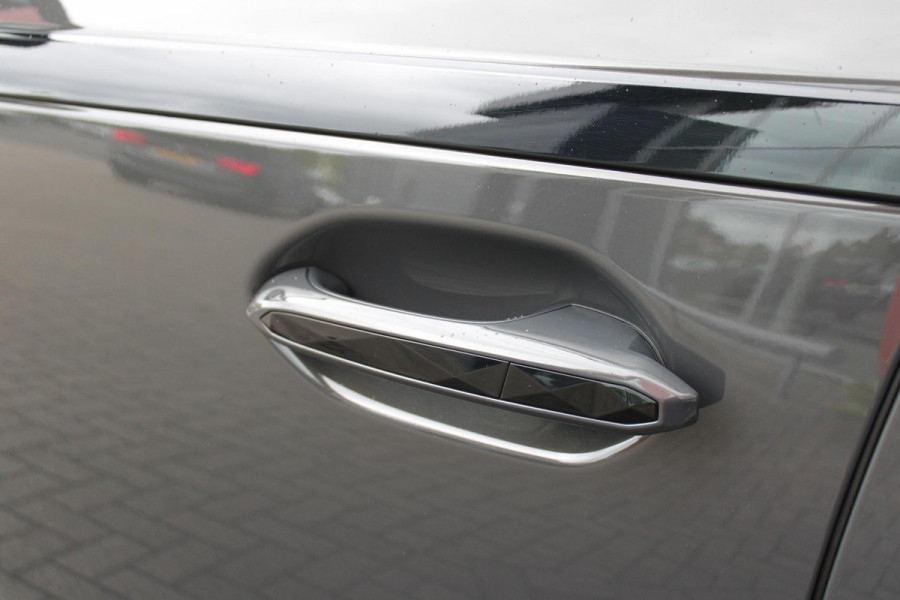 BMW XM 654PK PHEV 30 kWh | 23" LICHTMETALEN VELGEN JETBLACK | SOFT CLOSE | ELEKTRISCH WEGKLAPBARE TREKHAAK | M SPORTREMMEN | DRIVING ASSISTANCE PROFESSIONAL O.A. (ADAPTIVE CRUISE CONTROL/DODEHOEK DETECTIE) | BOWERS & WILKINS SOUND SYSTEM | LASER LIGHT KOPLAMPEN | VERWARMDE/GEKOELDE BEKERHOUDERS | DRAADLOZE TELEFOONLADER | ELEKTRISCH VERSTELBAAR STUURKOLOM | STOEL VERWARMING VOOR/ACHTER | M-SPORT UITLAATSYSTEM | MEESTURENDE ACHTERAS | ADAPTIEF CHASSIS M SPORT | COMFORT ACCESS | ICONIC GLOW GRILL | STOEL VENTILATIE | SHADOW LINE | ELEKTISCH BEDIENBARE STOELEN MET GEHEUGEN EN MA