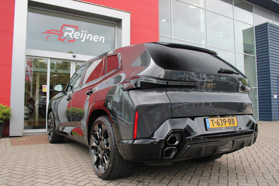 BMW XM 654PK PHEV 30 kWh | 23" LICHTMETALEN VELGEN JETBLACK | SOFT CLOSE | ELEKTRISCH WEGKLAPBARE TREKHAAK | M SPORTREMMEN | DRIVING ASSISTANCE PROFESSIONAL O.A. (ADAPTIVE CRUISE CONTROL/DODEHOEK DETECTIE) | BOWERS & WILKINS SOUND SYSTEM | LASER LIGHT KOPLAMPEN | VERWARMDE/GEKOELDE BEKERHOUDERS | DRAADLOZE TELEFOONLADER | ELEKTRISCH VERSTELBAAR STUURKOLOM | STOEL VERWARMING VOOR/ACHTER | M-SPORT UITLAATSYSTEM | MEESTURENDE ACHTERAS | ADAPTIEF CHASSIS M SPORT | COMFORT ACCESS | ICONIC GLOW GRILL | STOEL VENTILATIE | SHADOW LINE | ELEKTISCH BEDIENBARE STOELEN MET GEHEUGEN EN MA