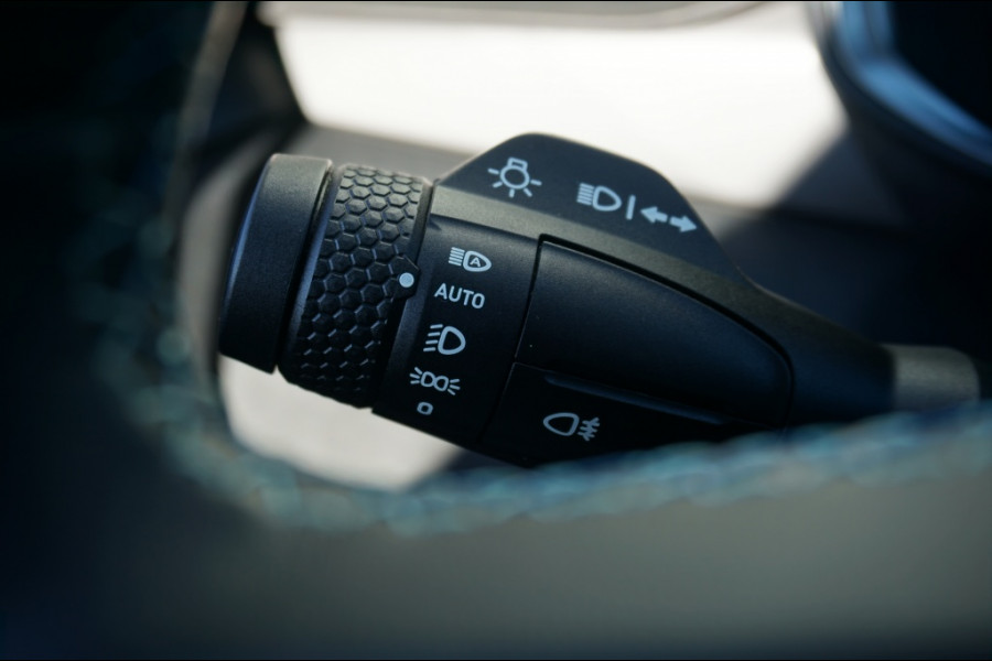 Lynk & Co 01 262PK PHEV ADAPTIVE | SCHUIFDAK | 360CAMERA | INFINITY AUDIO!