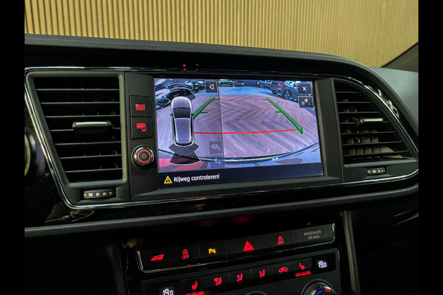 Seat León ST 2.0 TSI CUPRA 300 - Pano - Keyless - Acc