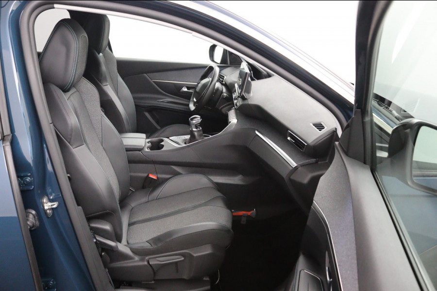 Peugeot 3008 1.2 PureTech Allure Pack*ECC*HAAK*NAVI*CAM*CARPLAY