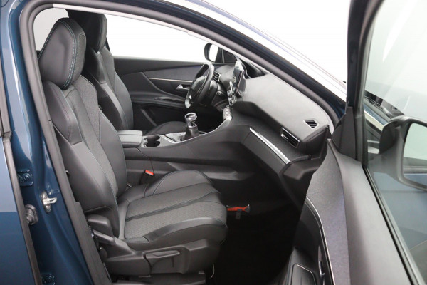 Peugeot 3008 1.2 PureTech Allure Pack*ECC*HAAK*NAVI*CAM*CARPLAY