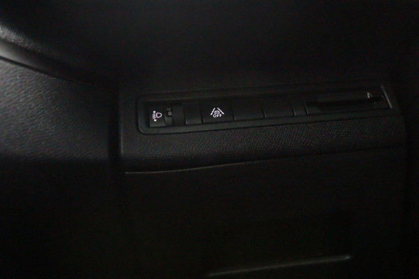 Peugeot 3008 1.2 PureTech Allure Pack*ECC*HAAK*NAVI*CAM*CARPLAY
