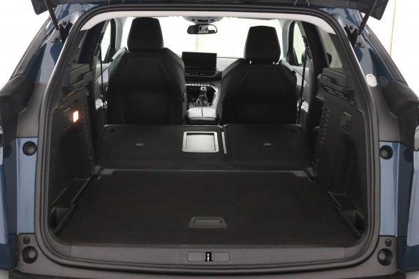 Peugeot 3008 1.2 PureTech Allure Pack*ECC*HAAK*NAVI*CAM*CARPLAY